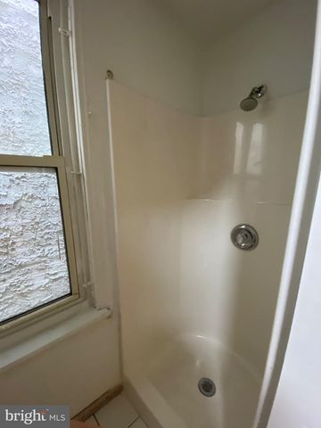 1640 N GRATZ ST, Philadelphia, PA 19121