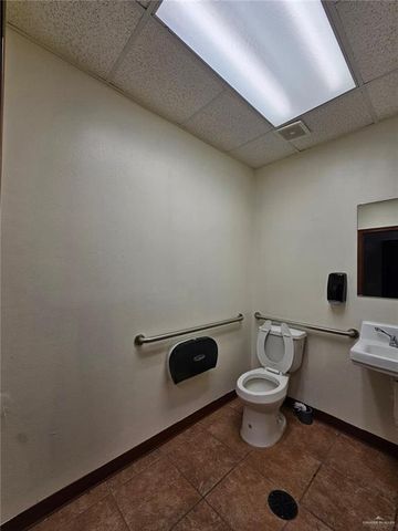 504 Pecan Boulevard 110, Mcallen, TX 78501