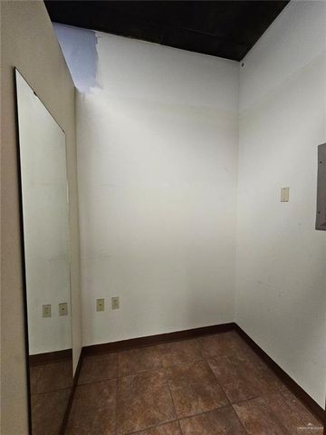 504 Pecan Boulevard 110, Mcallen, TX 78501