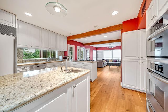 2350 N Braeswood Boulevard, Houston, TX 77030