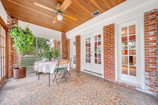 2350 N Braeswood Boulevard, Houston, TX 77030