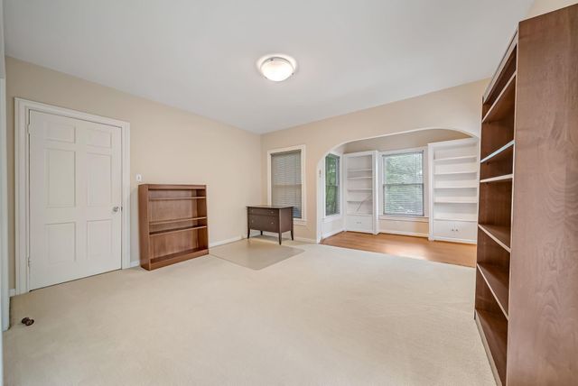 2350 N Braeswood Boulevard, Houston, TX 77030