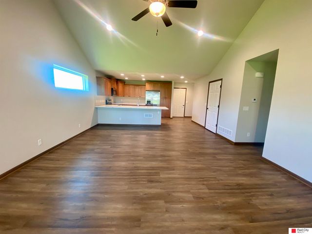 136 W Ida Lane, Lincoln, NE 68523
