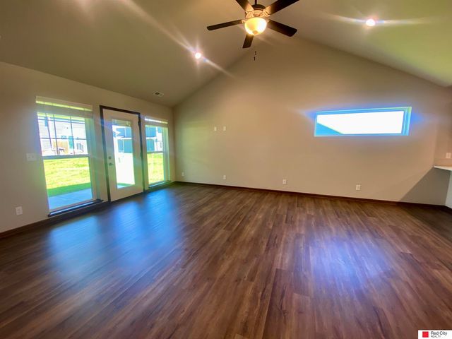 136 W Ida Lane, Lincoln, NE 68523