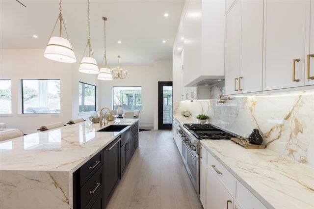 3607 Dumbarton Street, Houston, TX 77025