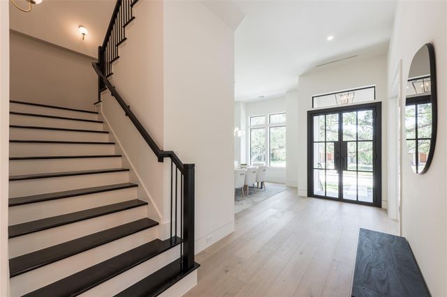 3607 Dumbarton Street, Houston, TX 77025