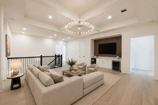 3607 Dumbarton Street, Houston, TX 77025