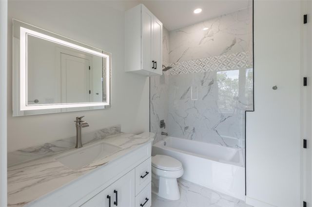 3607 Dumbarton Street, Houston, TX 77025