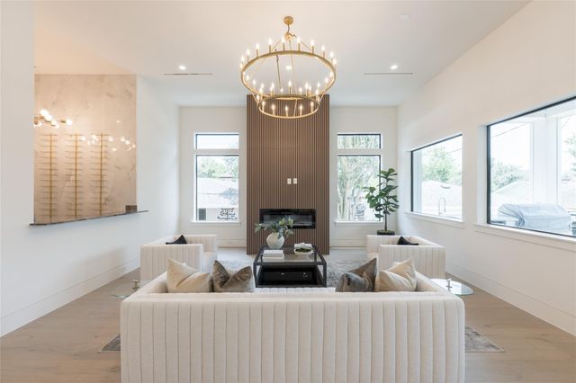 3607 Dumbarton Street, Houston, TX 77025