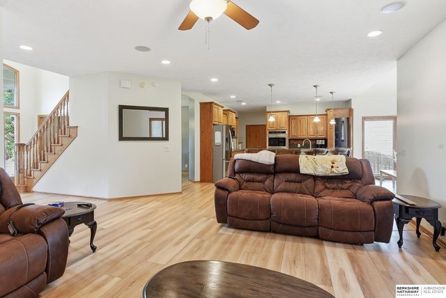 17321 Monroe Circle, Omaha, NE 68135