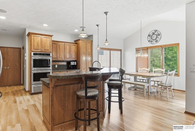 17321 Monroe Circle, Omaha, NE 68135