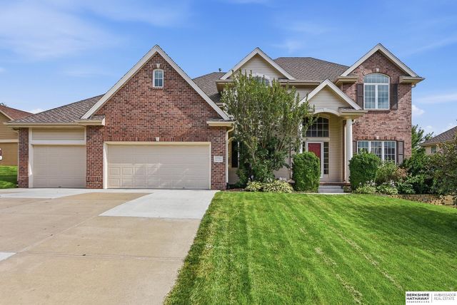 17321 Monroe Circle, Omaha, NE 68135