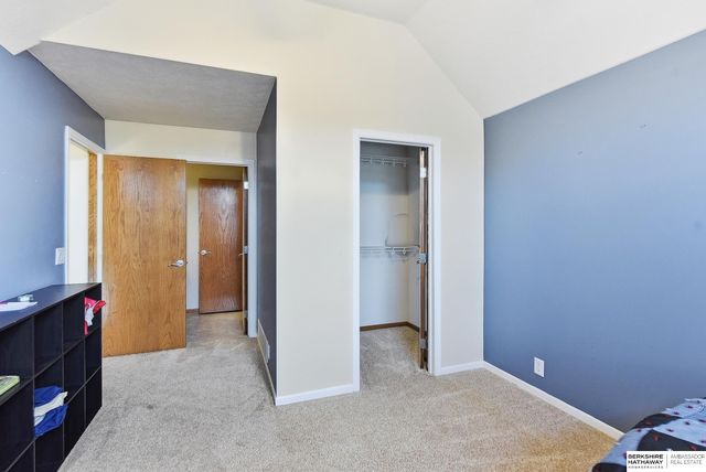 17321 Monroe Circle, Omaha, NE 68135