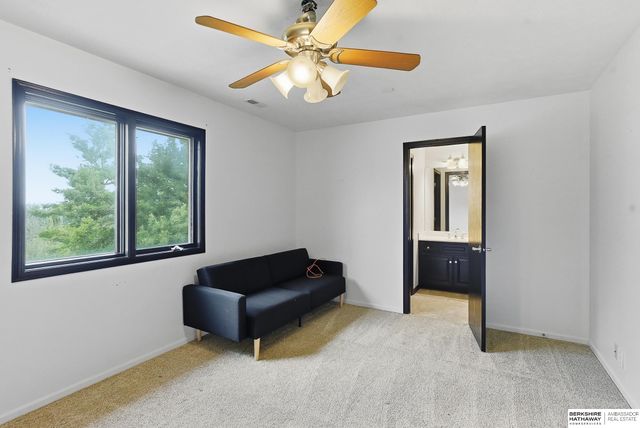 17321 Monroe Circle, Omaha, NE 68135