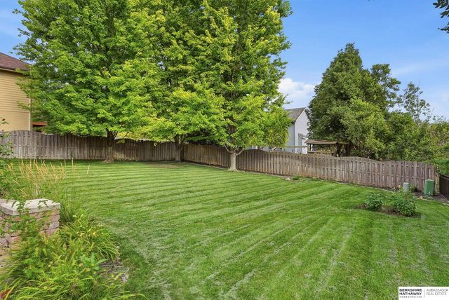 17321 Monroe Circle, Omaha, NE 68135