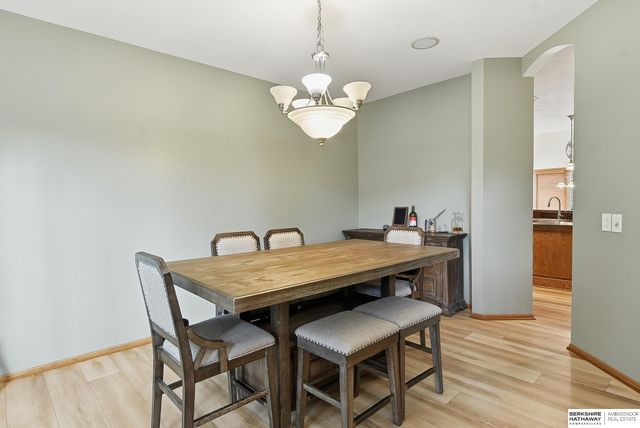 17321 Monroe Circle, Omaha, NE 68135