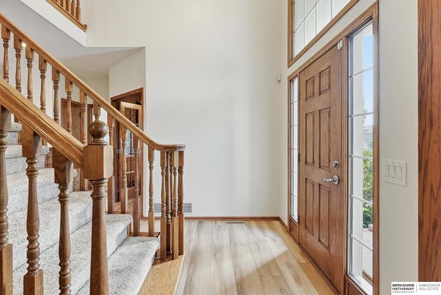 17321 Monroe Circle, Omaha, NE 68135