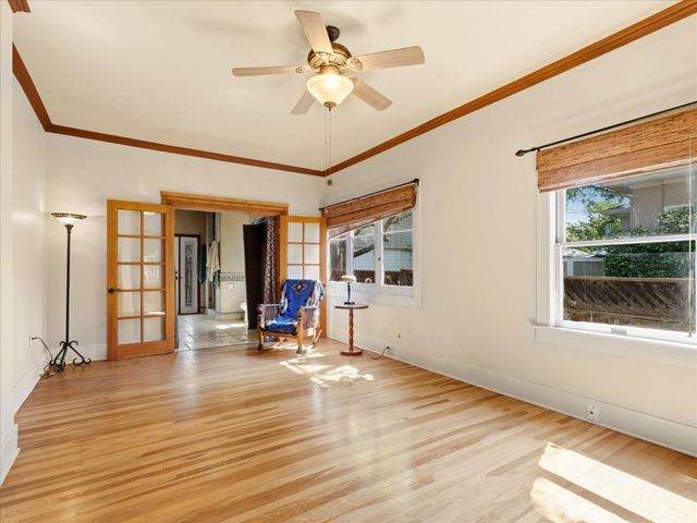702 E Peralta Way, Fresno, CA 93704