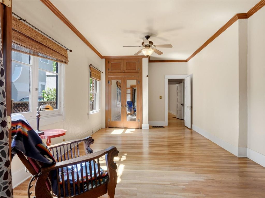 Image 19 of property listing at 702 E Peralta Way, Fresno, CA 93704