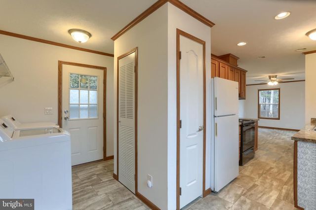 14 SHELLIE ST, Lebanon, PA 17046