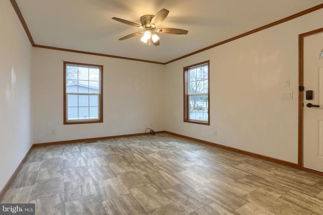 14 SHELLIE ST, Lebanon, PA 17046