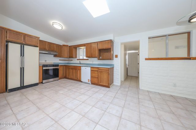 5008 E Adams Street, Tucson, AZ 85712
