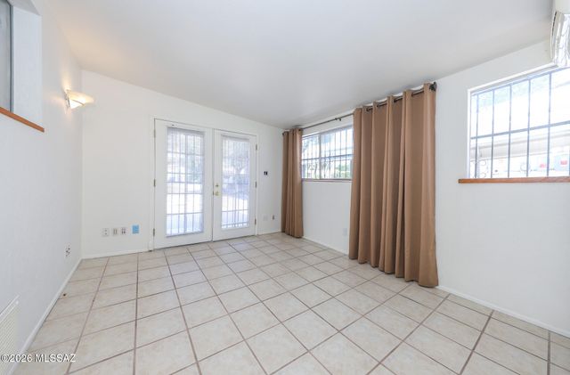5008 E Adams Street, Tucson, AZ 85712