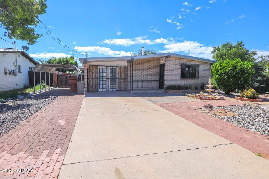 5008 E Adams Street, Tucson, AZ 85712