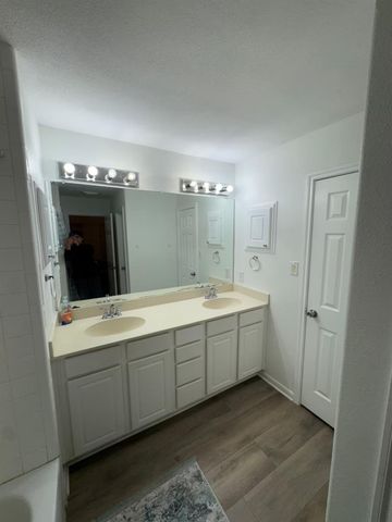 2232 Naomi St Street, Houston, TX 77054