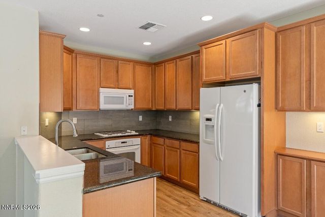 1864 Wind Ranch Road UNIT B, Reno, NV 89521