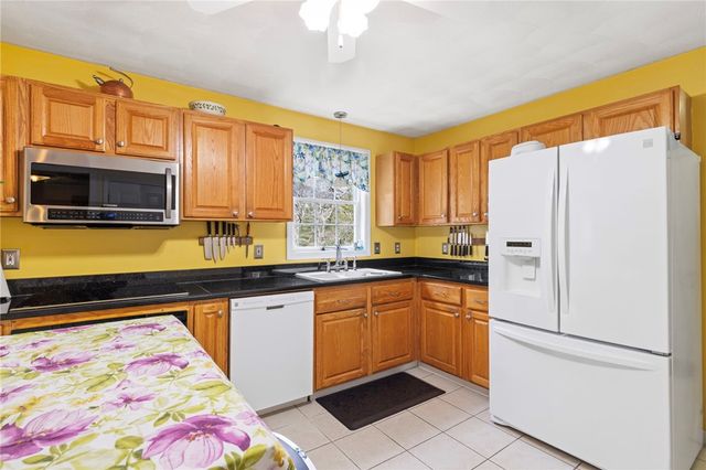 358 Shannock Road, South Kingstown, RI 02879