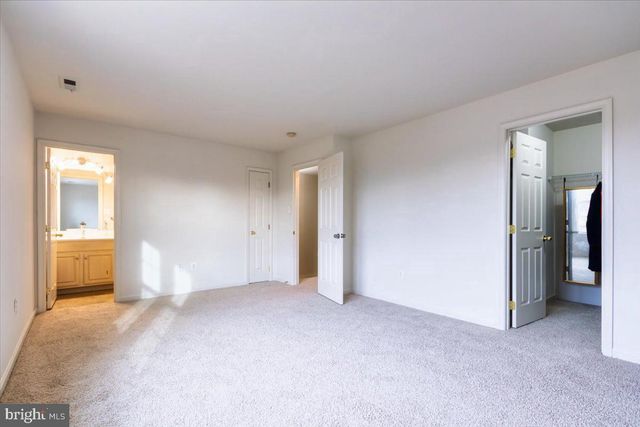 17 KARENDALE CT, Windsor Mill, MD 21244