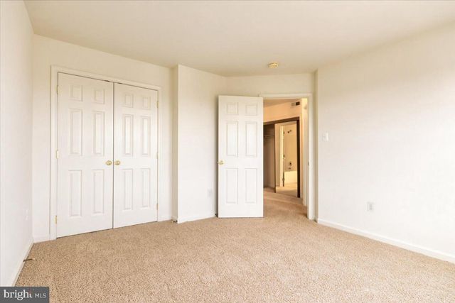 17 KARENDALE CT, Windsor Mill, MD 21244