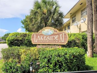 15659 SW 73rd Cir Terrace 54, Miami, FL 33193