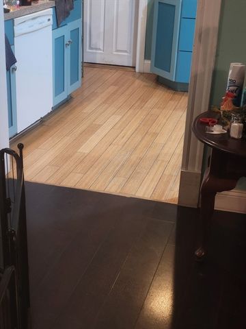 41 Linwood St, Haverhill, MA 01830
