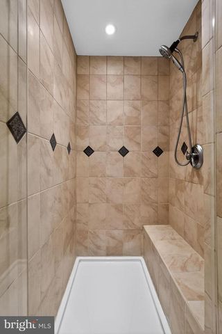 1440 CATHYS LN, North Wales, PA 19454