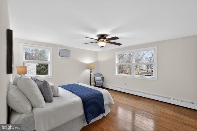 1440 CATHYS LN, North Wales, PA 19454