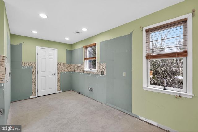 1440 CATHYS LN, North Wales, PA 19454