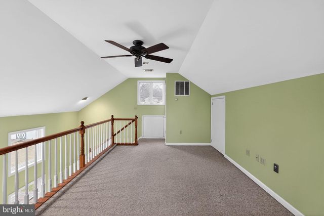 1440 CATHYS LN, North Wales, PA 19454