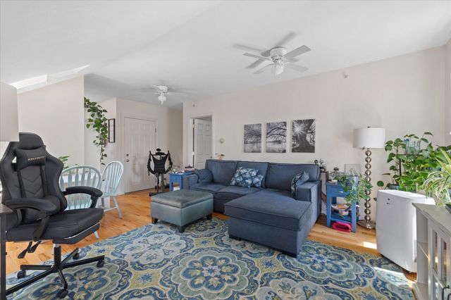 16 West Street 3, Worcester, MA 01609