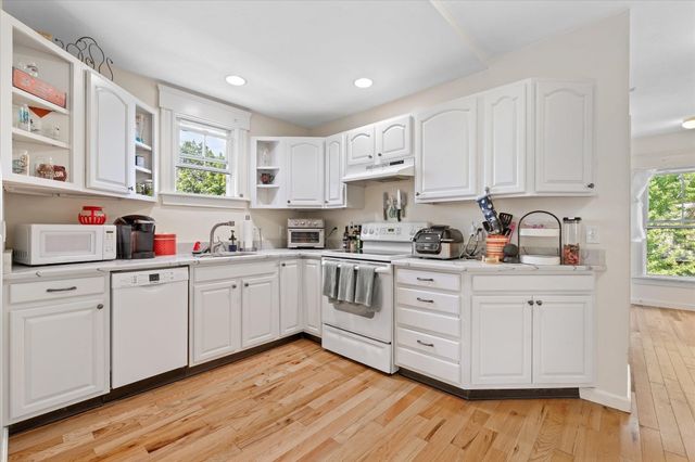 16 West Street 3, Worcester, MA 01609