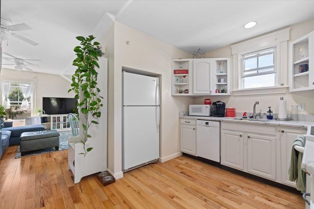 16 West Street 3, Worcester, MA 01609