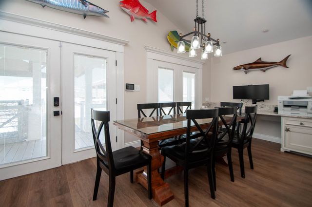 102 Constantin Dr, Golden Meadow, LA 70357