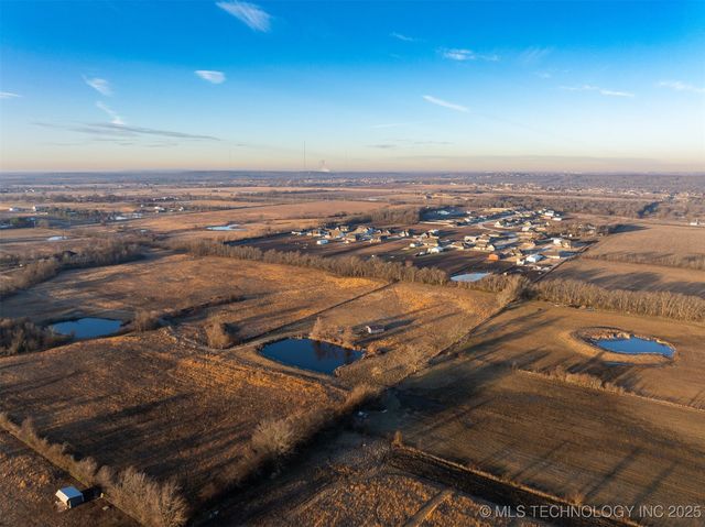 5 E 71st Street S, Broken Arrow, OK 74012