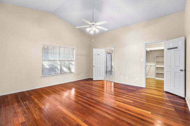 434 Vicksburg Ave, Kerrville, TX 78028