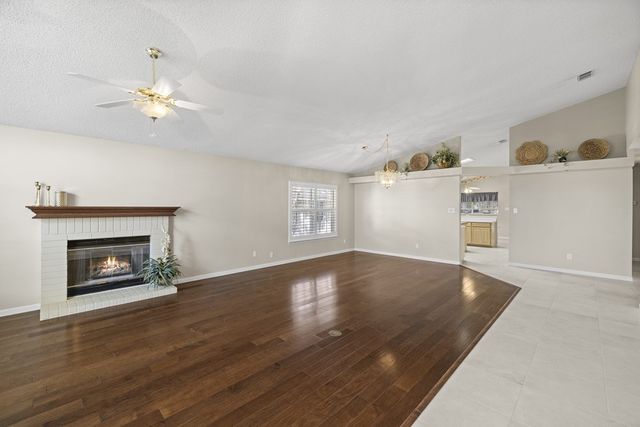 434 Vicksburg Ave, Kerrville, TX 78028