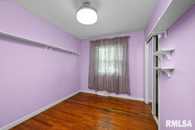 1203 N THORNWOOD Avenue, Davenport, IA 52804