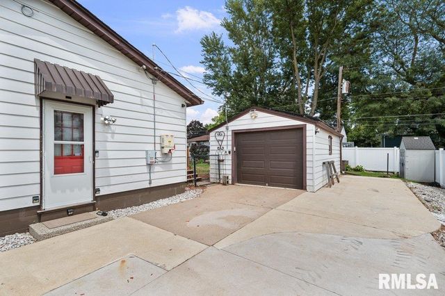 1203 N THORNWOOD Avenue, Davenport, IA 52804