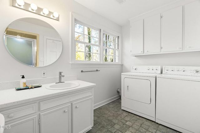 2105 Yorkgate Drive, Raleigh, NC 27612