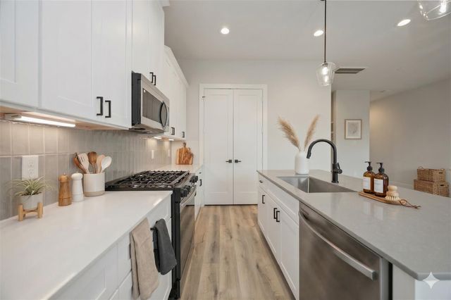 6107 De Campo Street, Houston, TX 77091